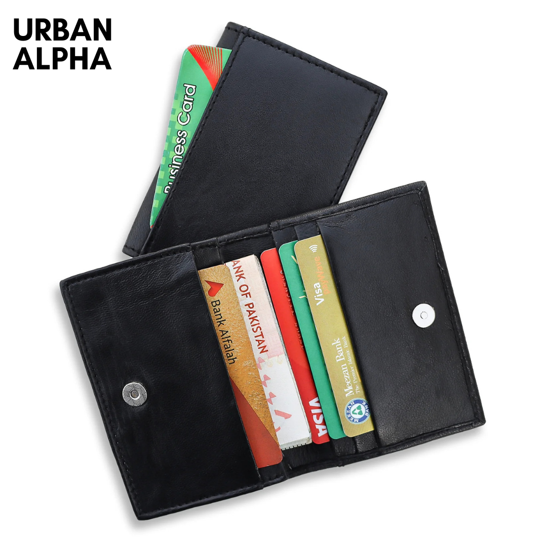 Slim Leather Wallet – Compact & Practical